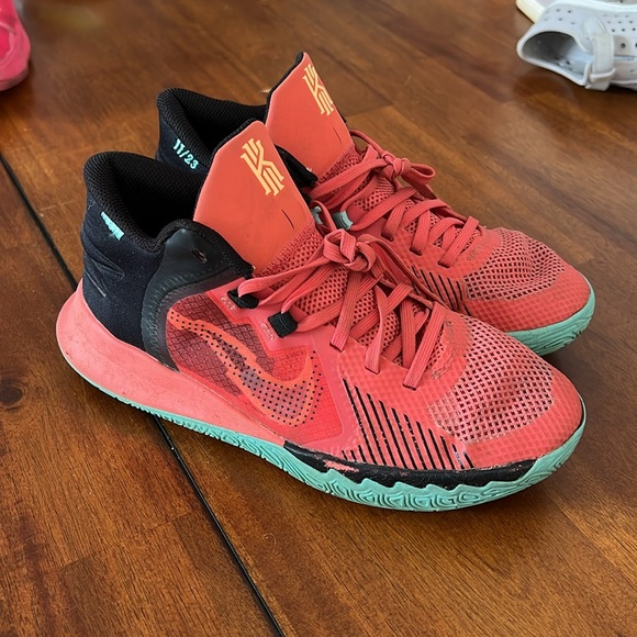 Nike Kyrie Flytrap 5, Magic Ember Dynamic Turquoise, Youth 4.5 - Picture 10 of 10